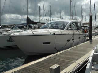 Sealine SC35 Power Boat For Sale